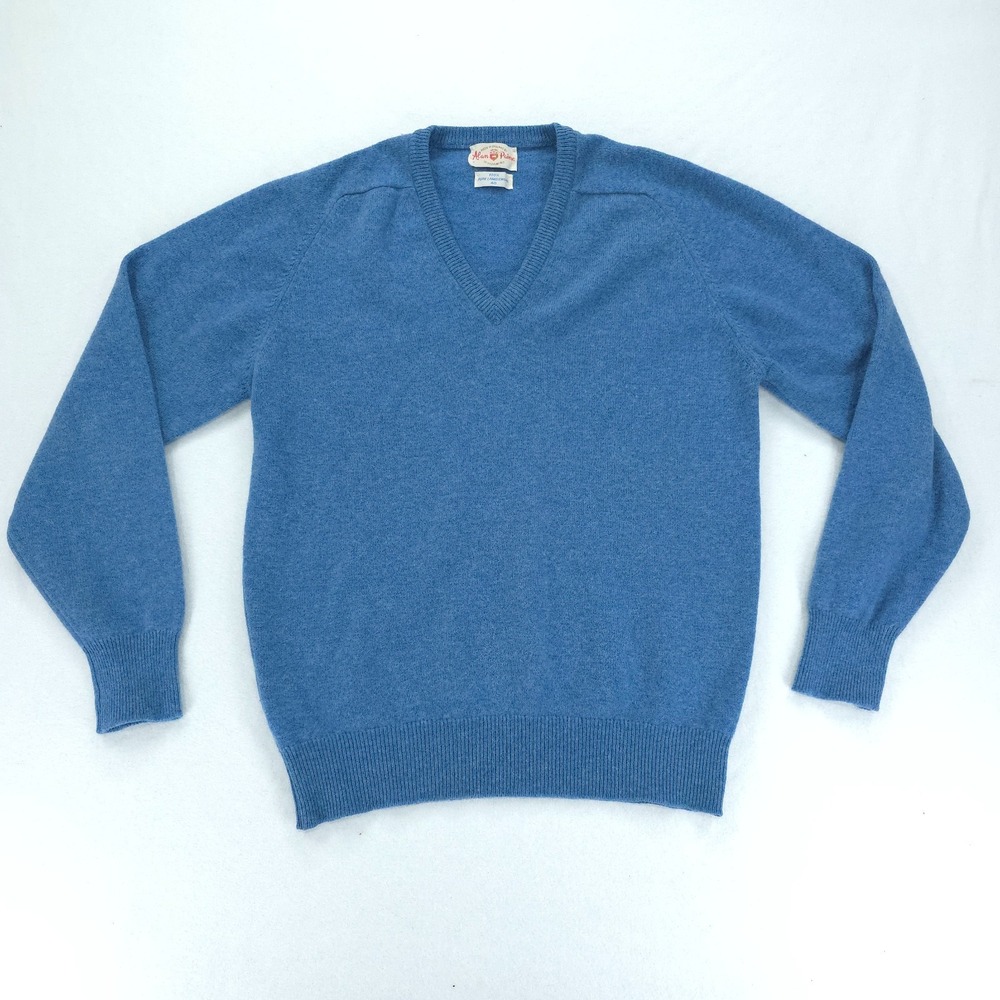 Vintage Alan Paine Sweater Mens M Blue Lambswool V Neck  England Classic Knit